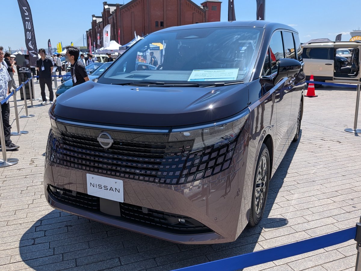 日産 エルグランド
